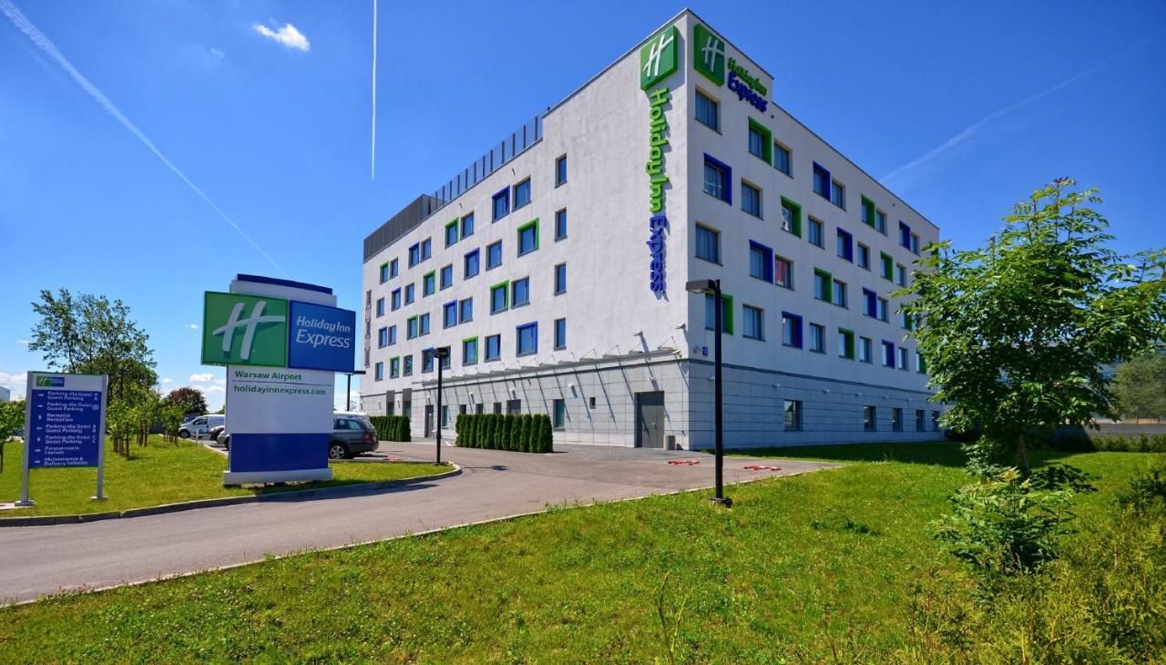 Отель Holiday Inn Express Warsaw Airport Варшава-4